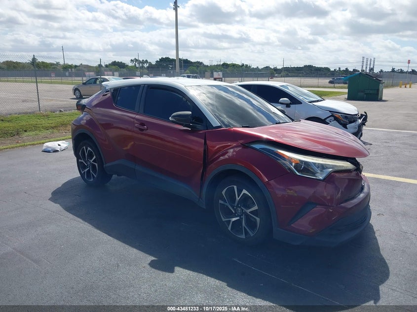 TOYOTA C-HR XLE