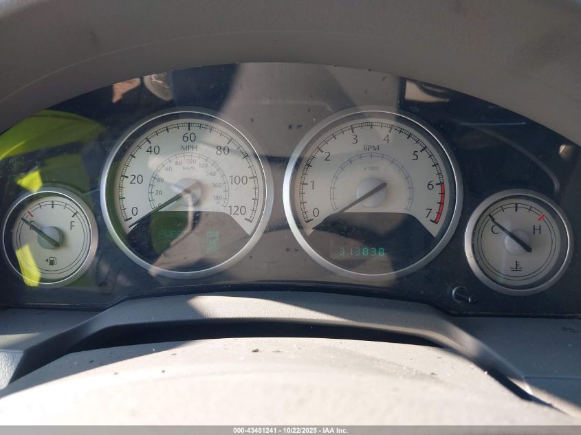 2010 Chrysler Town & Country Touring VIN: 2A4RR5D17AR241259 Lot: 43481241