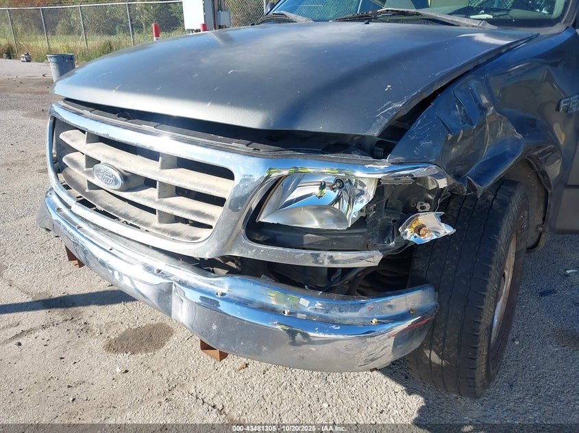 1FTRF17243NB65365 2003 FORD F-150 photo no. 6