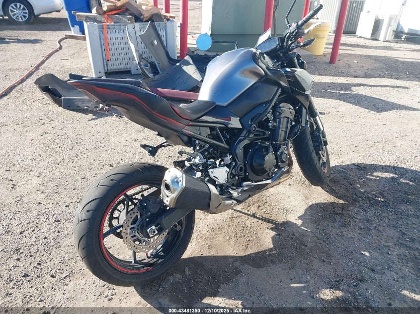 ML5ZRDF14PDA64272 2023 KAWASAKI ZR photo no. 4
