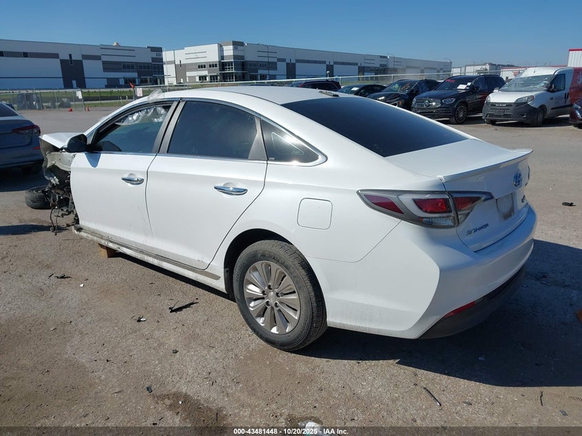 KMHE24L3XHA061323 2017 HYUNDAI SONATA photo no. 3