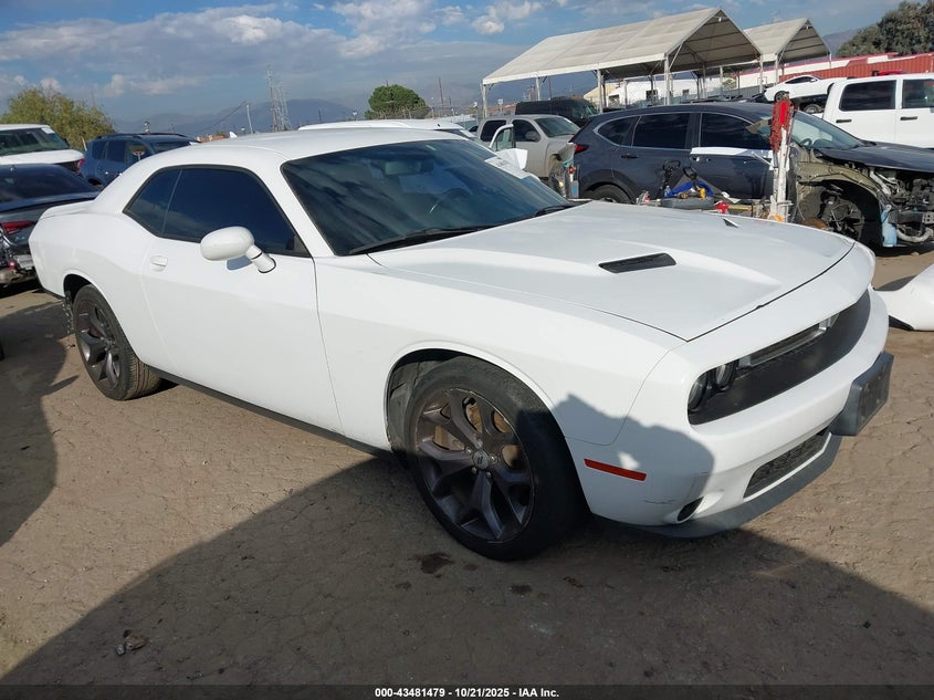 DODGE CHALLENGER SXT PLUS