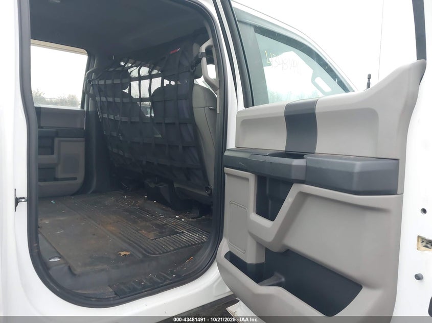 1FT8W3BT6HEE54830 2017 FORD F350 photo no. 8