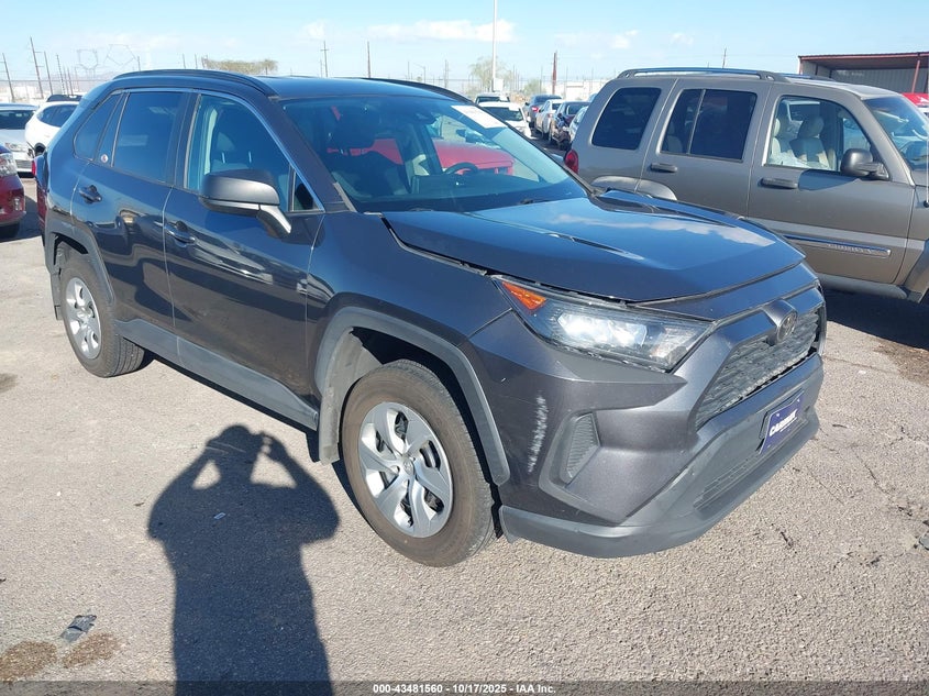 TOYOTA RAV4 LE