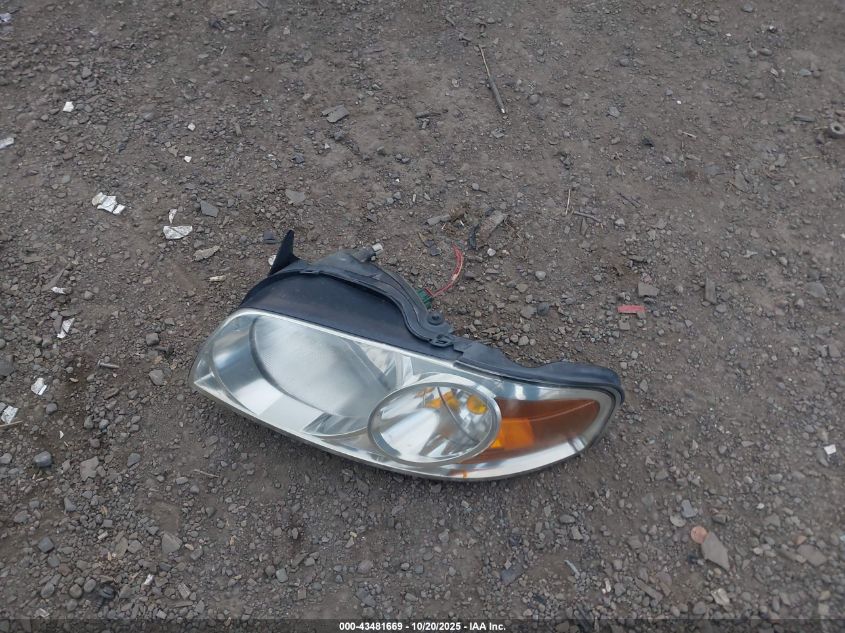 2005 Nissan Sentra 1.8S VIN: 3N1CB51D15L570303 Lot: 43481669