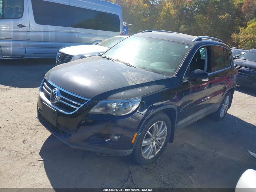 WVGBV75N89W527183 2009 VOLKSWAGEN TIGUAN photo no. 2