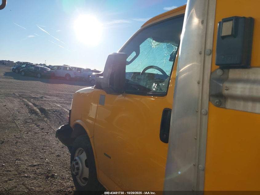 7GZ37TC78NN001929 2022 GMC SAVANA photo no. 14