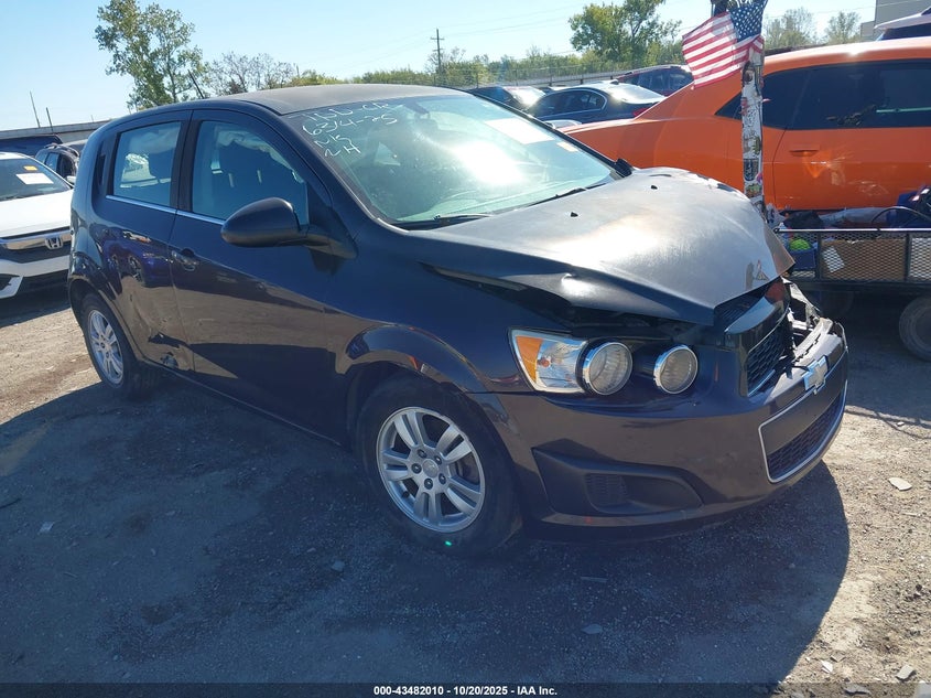 CHEVROLET SONIC LT AUTO