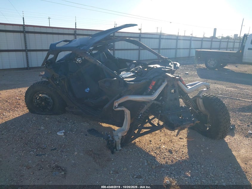2024 CAN-AM MAVERICK R X RS - 3JB8XAT4XRE006012