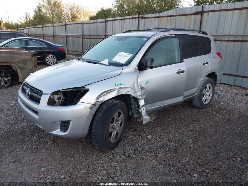 2T3BF4DV9CW260899 2012 TOYOTA RAV 4 photo no. 2