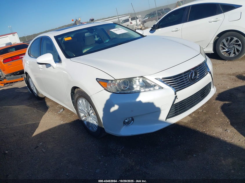 2013 LEXUS ES 350 - JTHBK1GG0D2077410