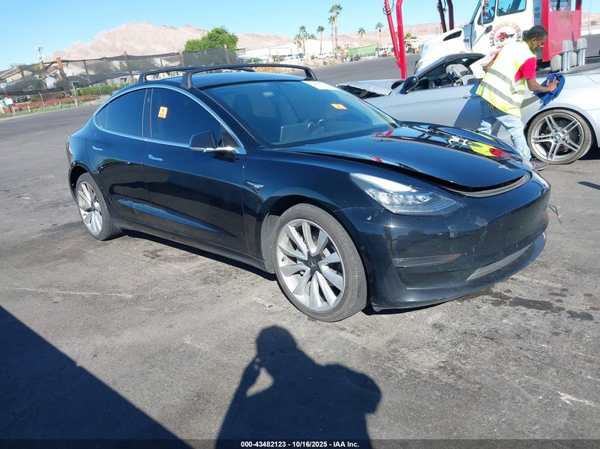 2018 TESLA MODEL 3 LONG RANGE/MID RANGE - 5YJ3E1EA2JF061231