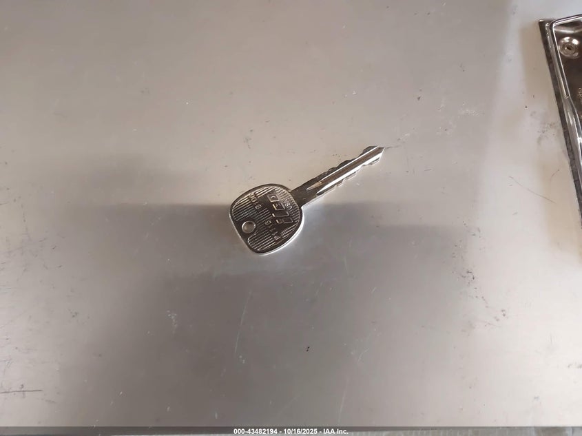 2005 Saturn Ion 2 VIN: 1G8AJ52F85Z120481 Lot: 43482194