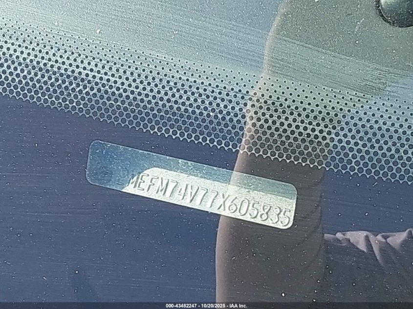 2007 Mercury Grand Marquis Gs VIN: 2MEFM74V77X605835 Lot: 43482247