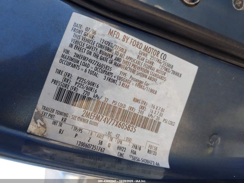 2007 Mercury Grand Marquis Gs VIN: 2MEFM74V77X605835 Lot: 43482247