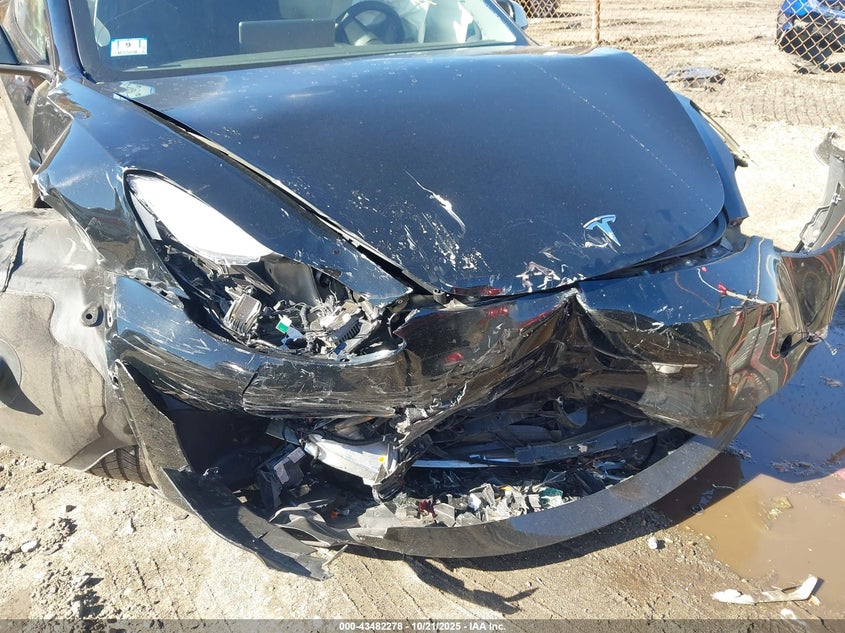 2022 Tesla Model 3 Long Range Dual Motor All-Wheel Drive VIN: 5YJ3E1EB6NF340955 Lot: 43482278