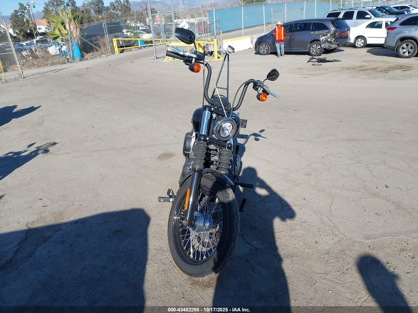 1HD1YJJ33JC085085 2018 HARLEY-DAVIDSON STREET BOB photo no. 5