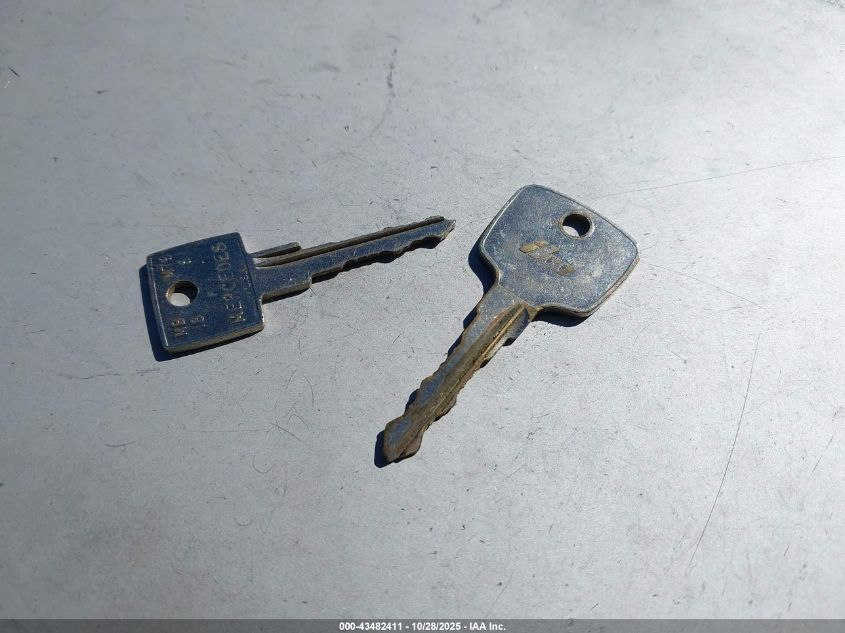 1976 Mercedes-Benz Sl-Class VIN: 10704412028800 Lot: 43482411