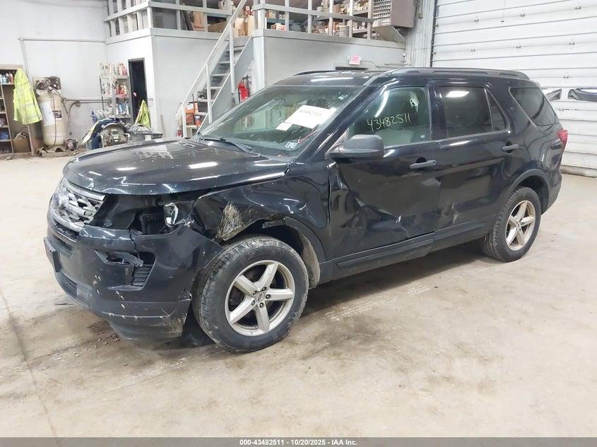 1FM5K8B87KGB04542 2019 FORD EXPLORER photo no. 2