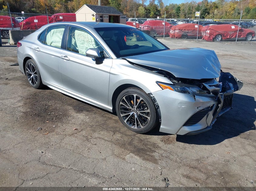 2018 TOYOTA CAMRY SE - JTNB11HK8J3019103