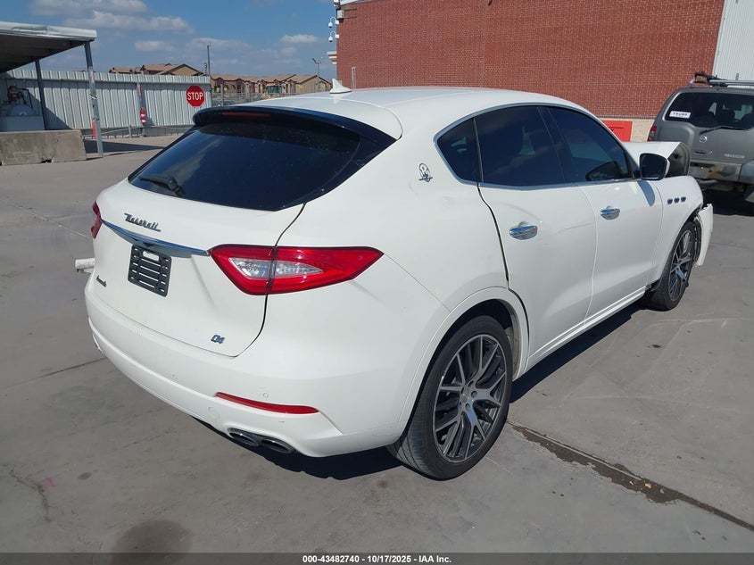 2019 MASERATI LEVANTE auction photo 4