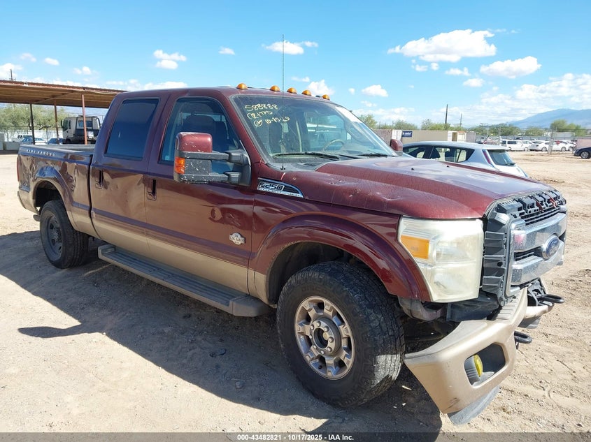 FORD F-250 LARIAT