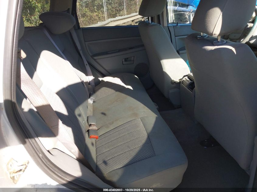 2005 Jeep Grand Cherokee Laredo VIN: 1J4GR48K05C605721 Lot: 43482883