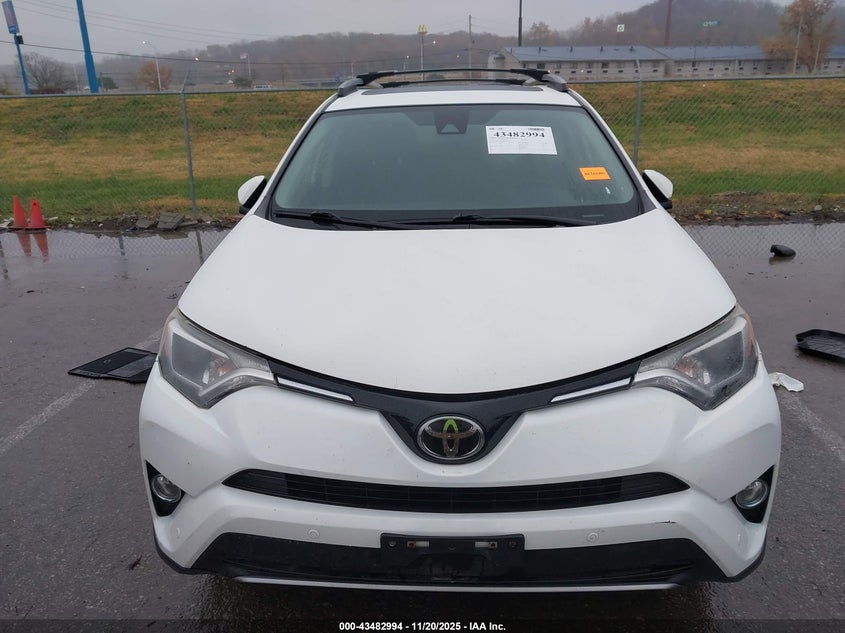 JTMRFREV8HJ120455 2017 TOYOTA RAV 4 photo no. 13