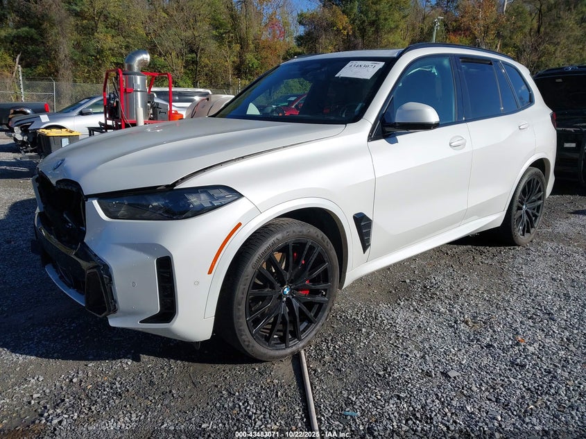 5UX23EU03R9V39887 2024 BMW X5 photo no. 2