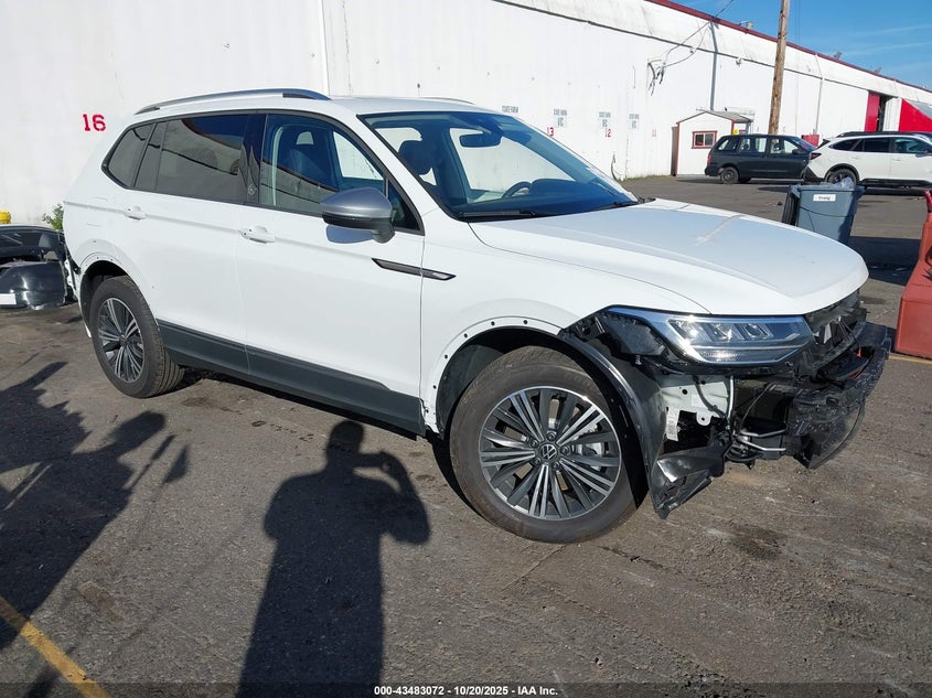 VOLKSWAGEN TIGUAN 2.0T WOLFSBURG EDITION