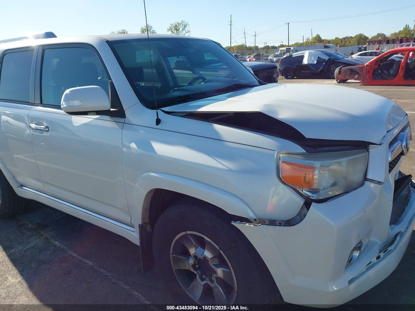 TOYOTA 4RUNNER SR5