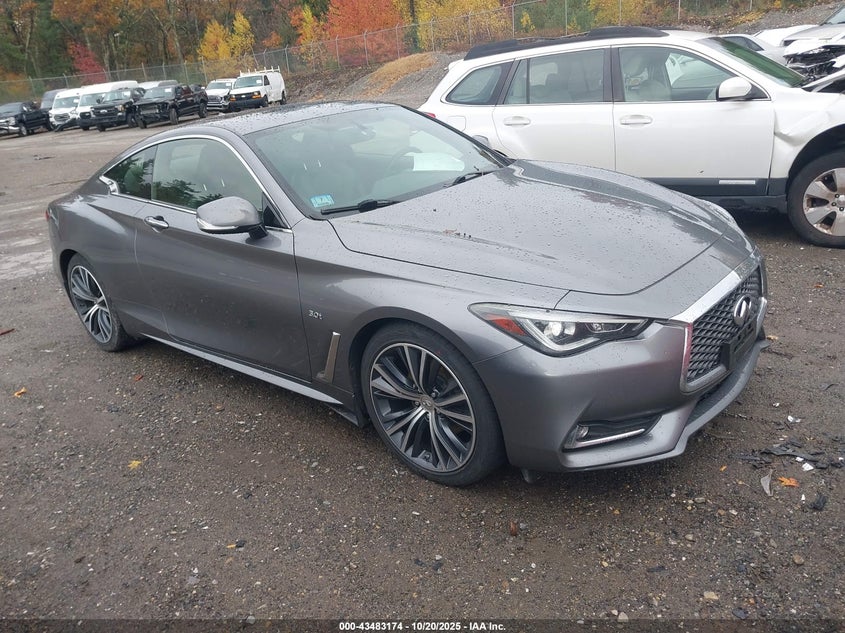 INFINITI Q60 3.0T LUXE