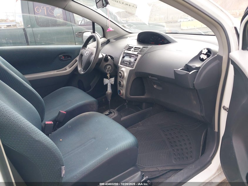 JTDJT903685160361 2008 TOYOTA YARIS photo no. 5