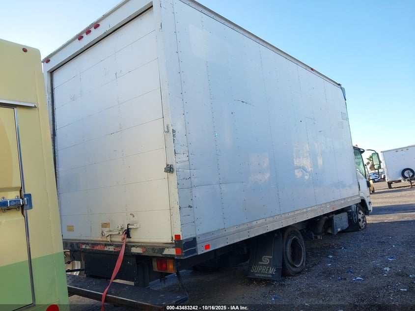 JALC4W165H7001783 2017 ISUZU  photo no. 4