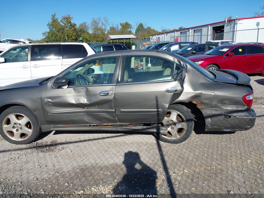 2001 Infiniti I30 Touring VIN: JNKCA31AX1T005885 Lot: 43483336