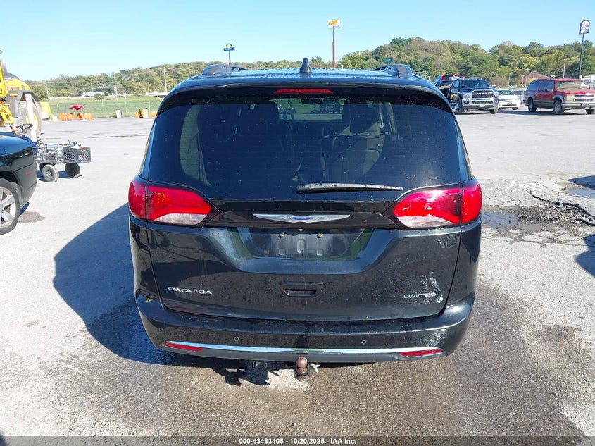 VIN 2C4RC1GG4LR275520 2020 CHRYSLER PACIFICA LIMITED