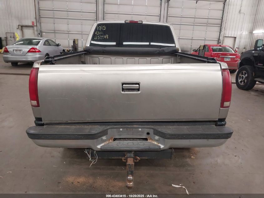 1998 GMC Sierra 1500 Sl Wideside VIN: 2GTEK19R4W1526572 Lot: 43483415