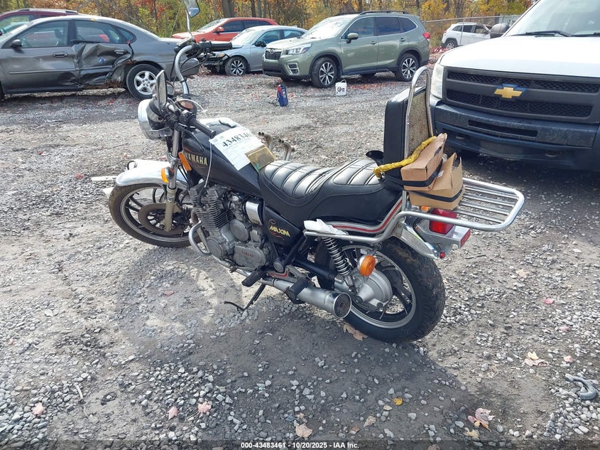 4H7110590 1981 YAMAHA XJ photo no. 3