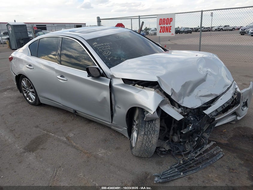 INFINITI Q50 3.0T LUXE