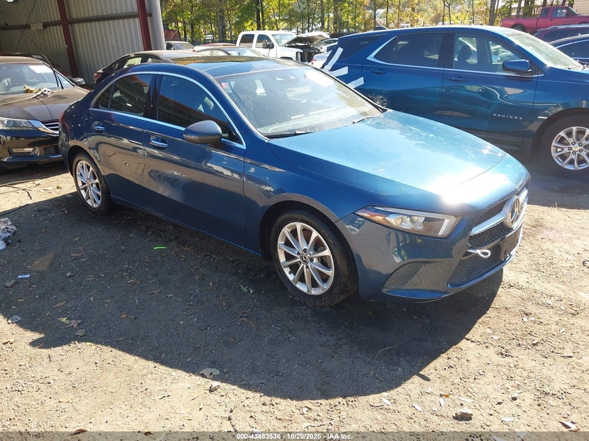 MERCEDES-BENZ A-CLASS 4MATIC