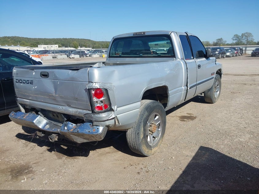 3B7KC23682M214357 2002 DODGE RAM photo no. 4
