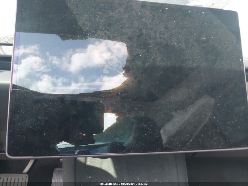 2025 Tesla Model 3 Long Range Rear-Wheel Drive VIN: 5YJ3E1EA1SF013401 Lot: 43483652