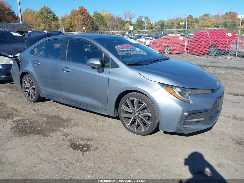 TOYOTA COROLLA SE/NIGHT SHADE