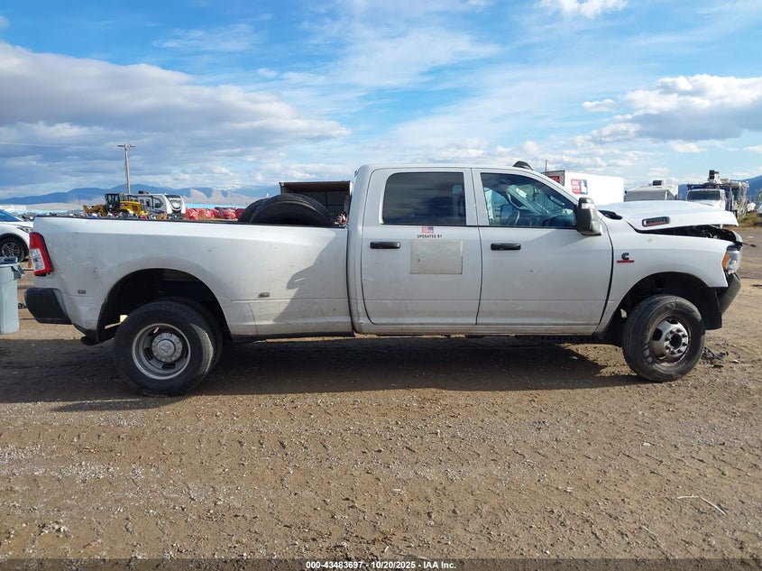 2024 Ram 3500 Tradesman 4X4 8' Box VIN: 3C63RRGL2RG241453 Lot: 43483697