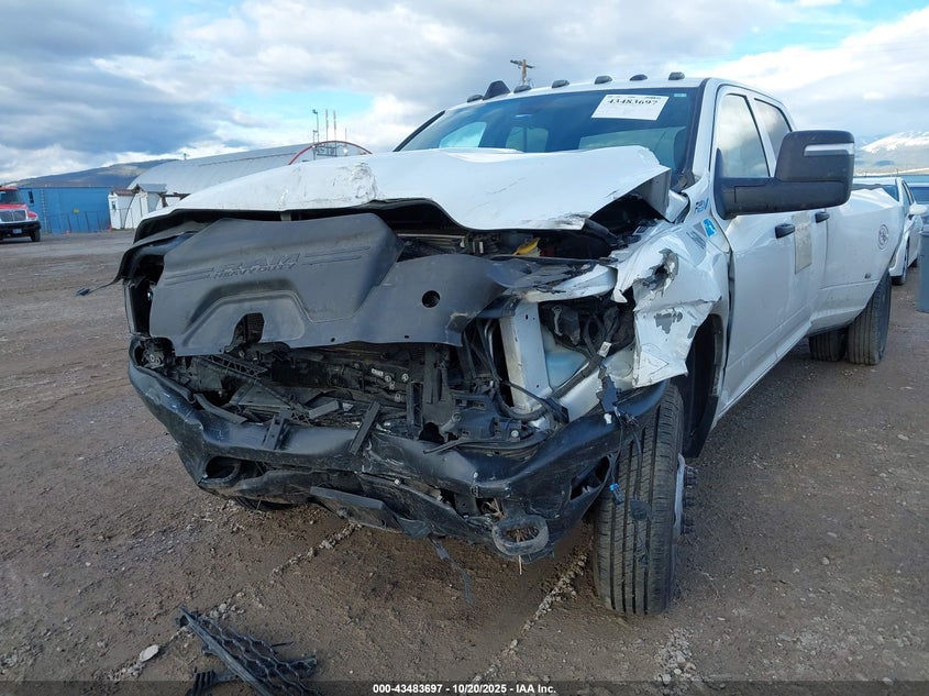 2024 Ram 3500 Tradesman 4X4 8' Box VIN: 3C63RRGL2RG241453 Lot: 43483697