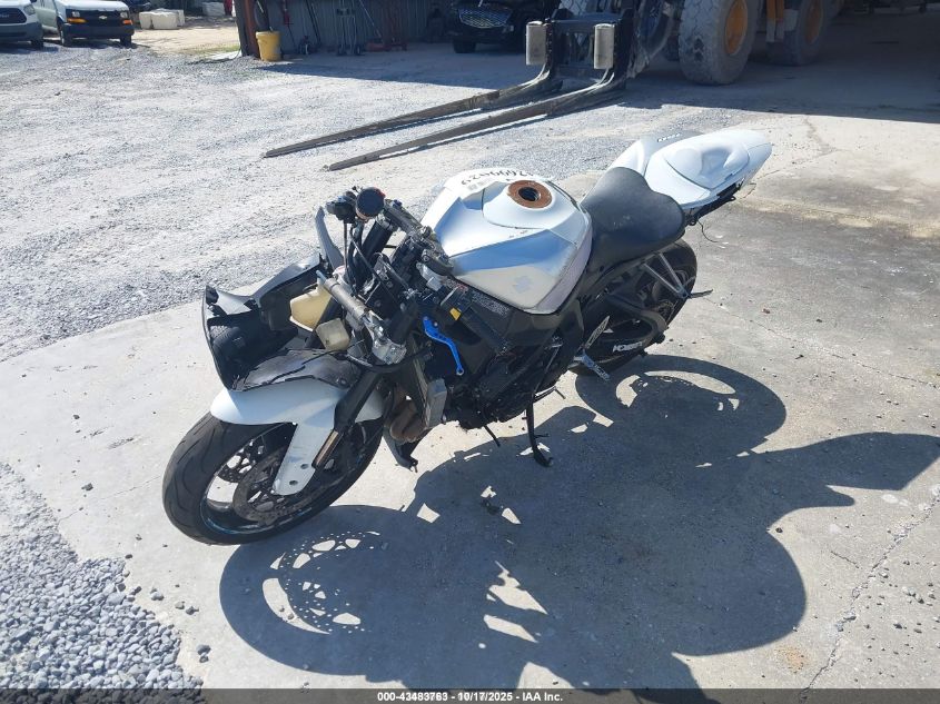 2007 Suzuki Gsx-R750 white null null JS1GR7KA272108583 photo #3