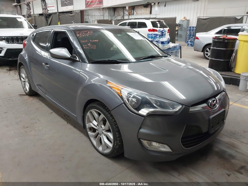 HYUNDAI VELOSTER BASE W/BLACK