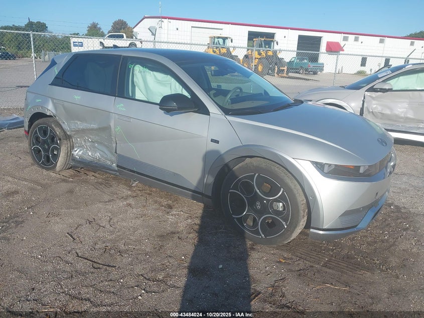 HYUNDAI IONIQ 5 DISNEY100 PLATINUM EDITION