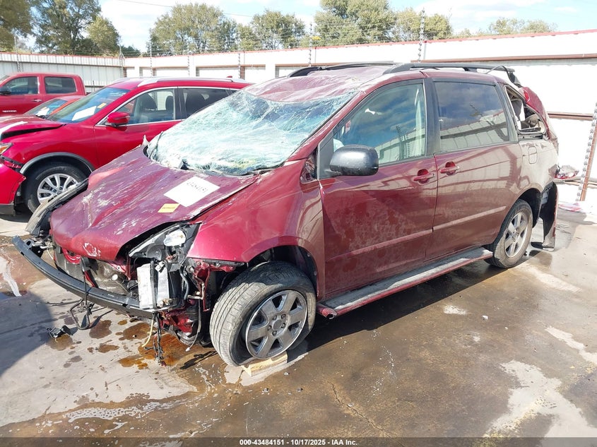 5TDZK23C89S251233 2009 TOYOTA SIENNA photo no. 2
