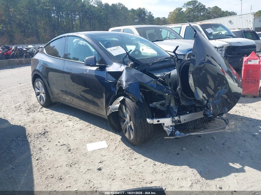 2024 TESLA MODEL Y LONG RANGE DUAL MOTOR ALL-WHEEL DRIVE - 7SAYGDEE3RA283356